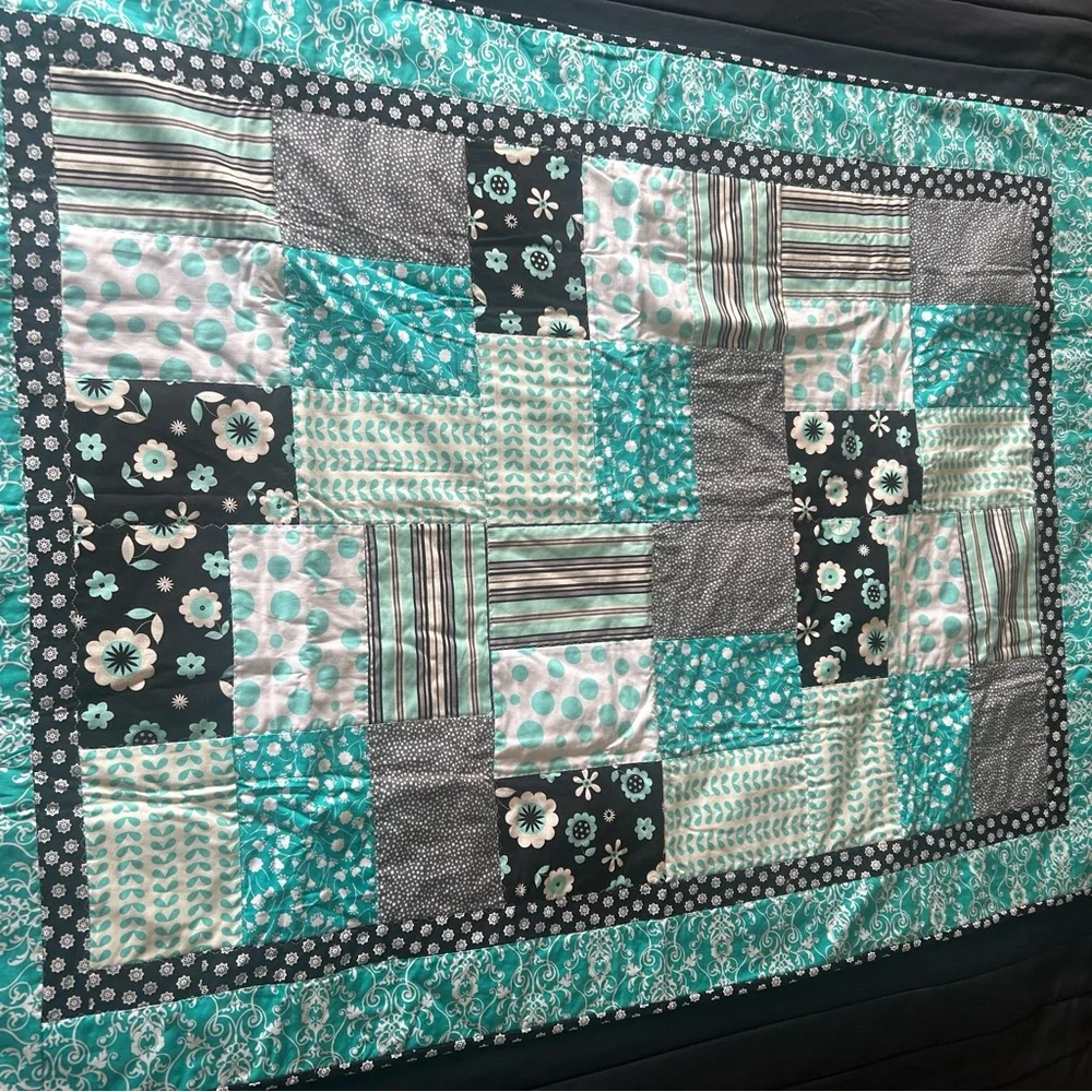 Patchwork Quilt with Teal and Black Accents #0825258